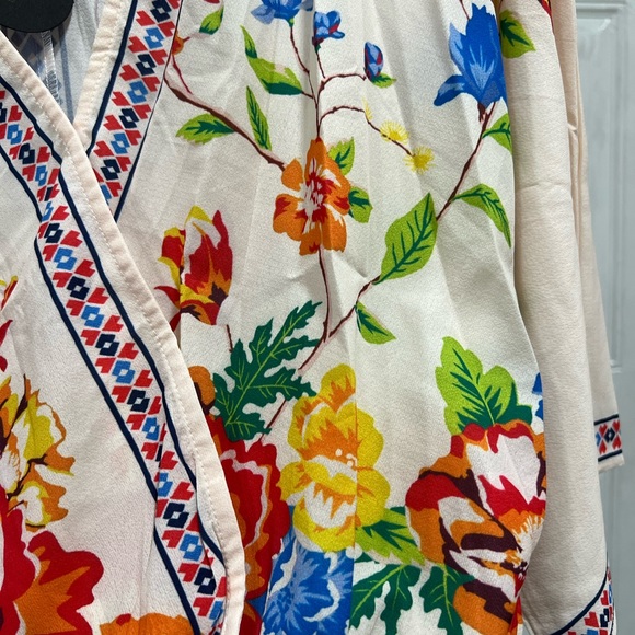 Bohemian Cream Floral Print Kimono Sleeve Crop Top - Picture 9 of 10